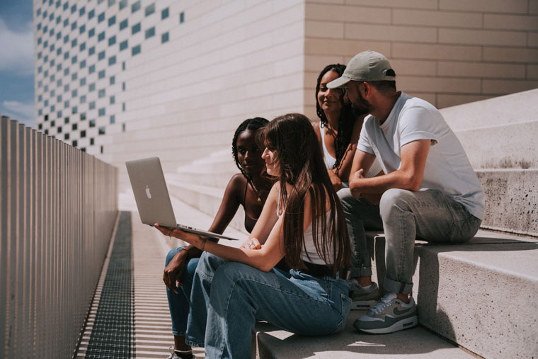 étudiants en webdesign de digital campus